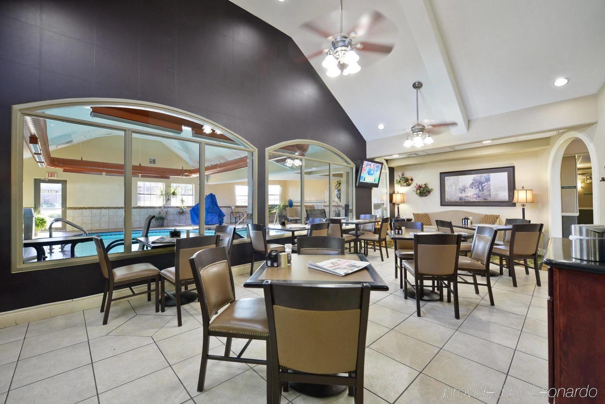 Best Western Plus Tulsa Inn & Suites Buitenkant foto